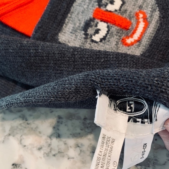 𝅺fendi Merino Wool Scarf - Picture 5 of 11